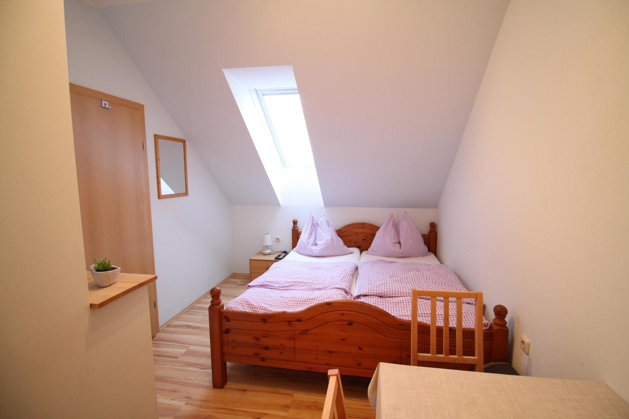 Privatzimmer Fam. Fuehrer Ottenschlag Exterior photo
